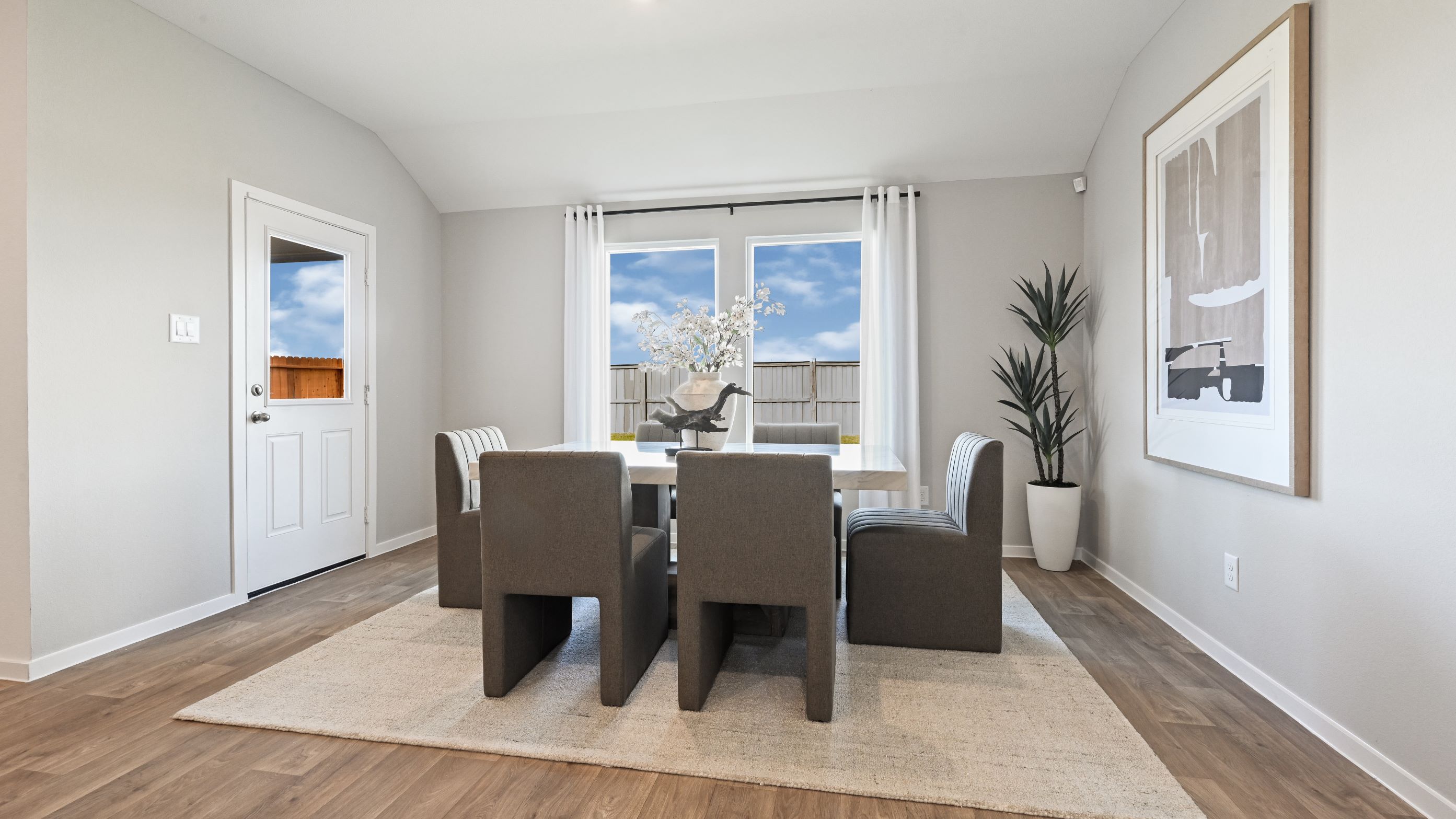 *Images and 3D tour are for illustration only and options may vary from home as built.