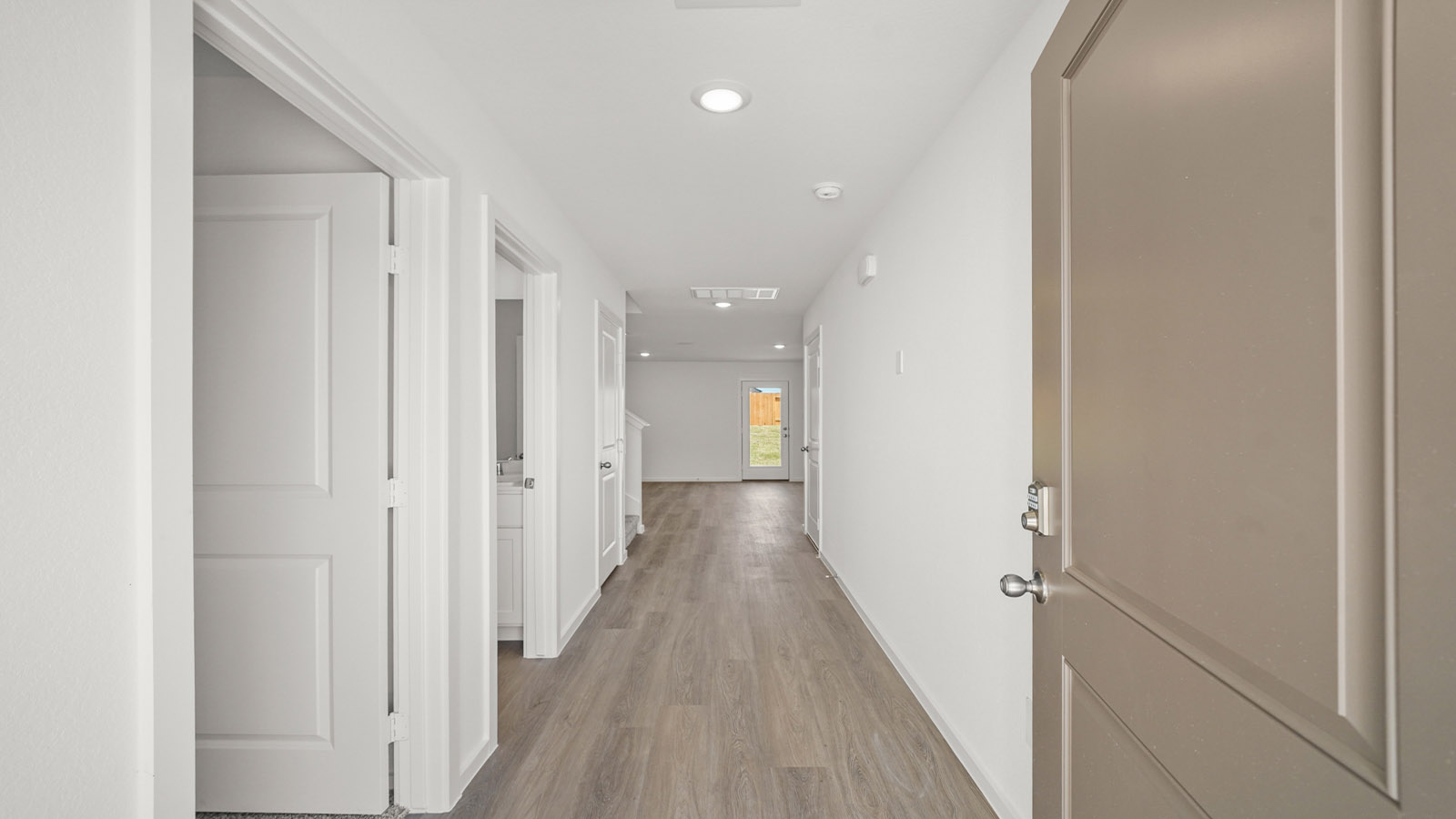 *Images and 3D tour are for illustration only and options may vary from home as built.