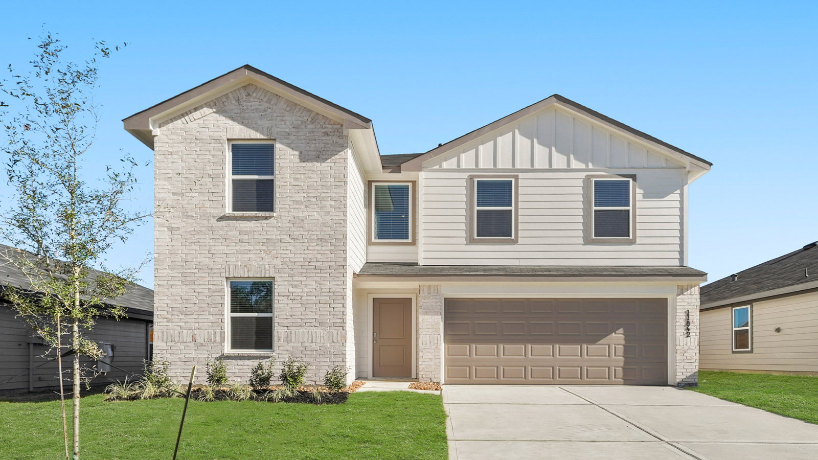 2922 Stratton Heights Lane exterior
