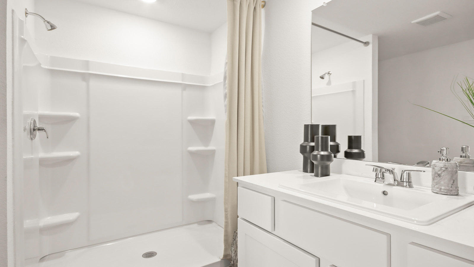 *Images and 3D tour are for illustration only and options may vary from home as built.