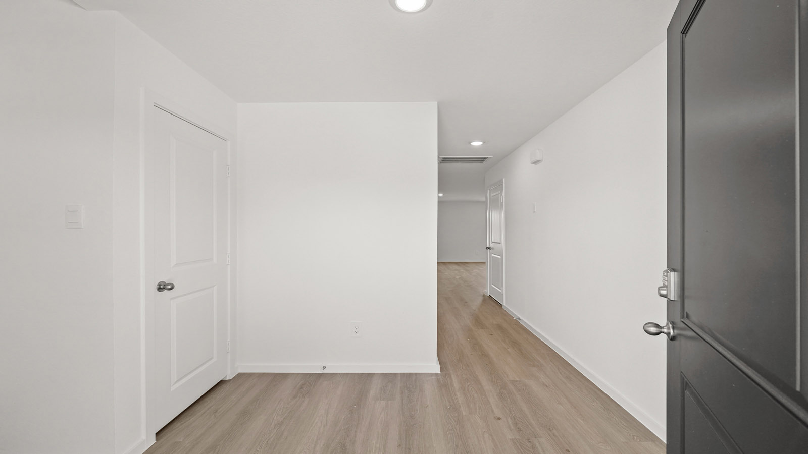 *Images and 3D tour are for illustration only and options may vary from home as built.