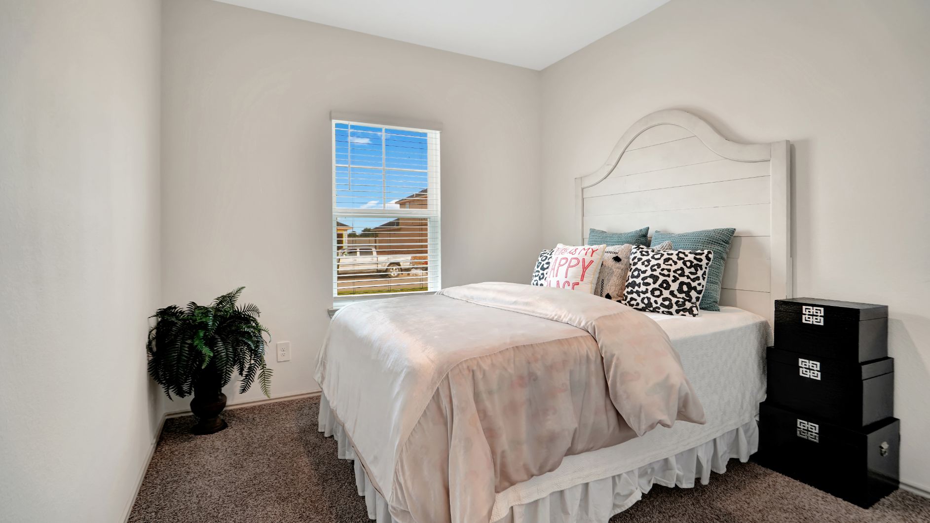 *Images and 3D tour are for illustration only and options may vary from home as built.