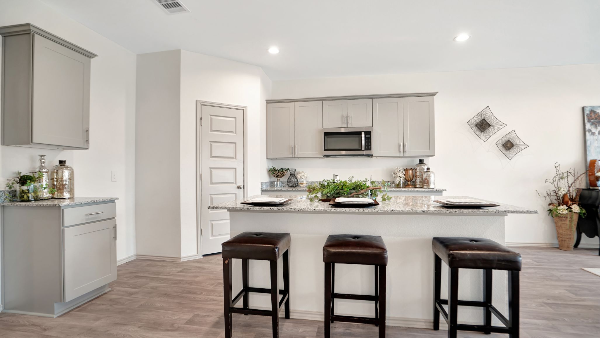 *Images and 3D tour are for illustration only and options may vary from home as built.