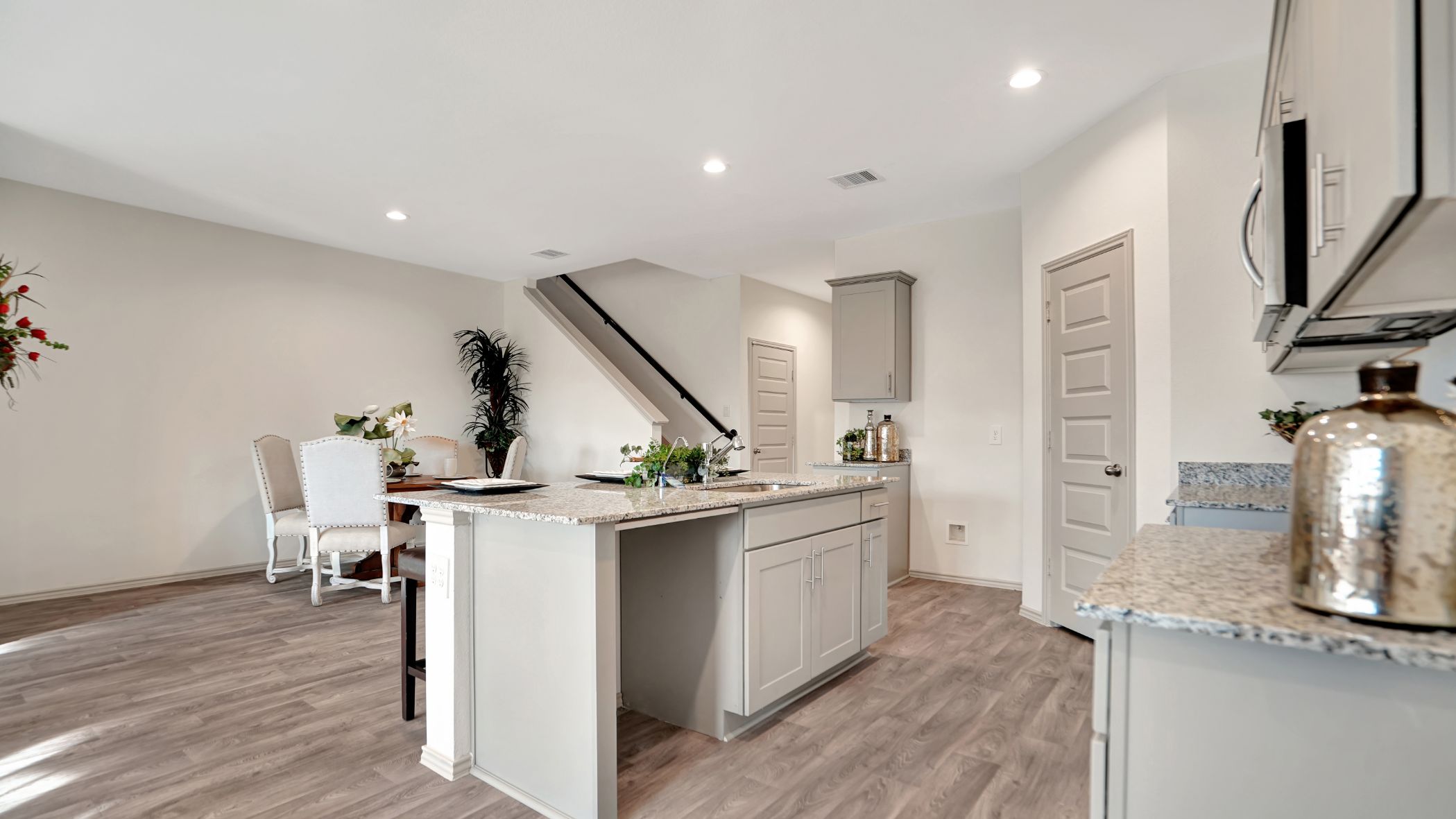 *Images and 3D tour are for illustration only and options may vary from home as built.