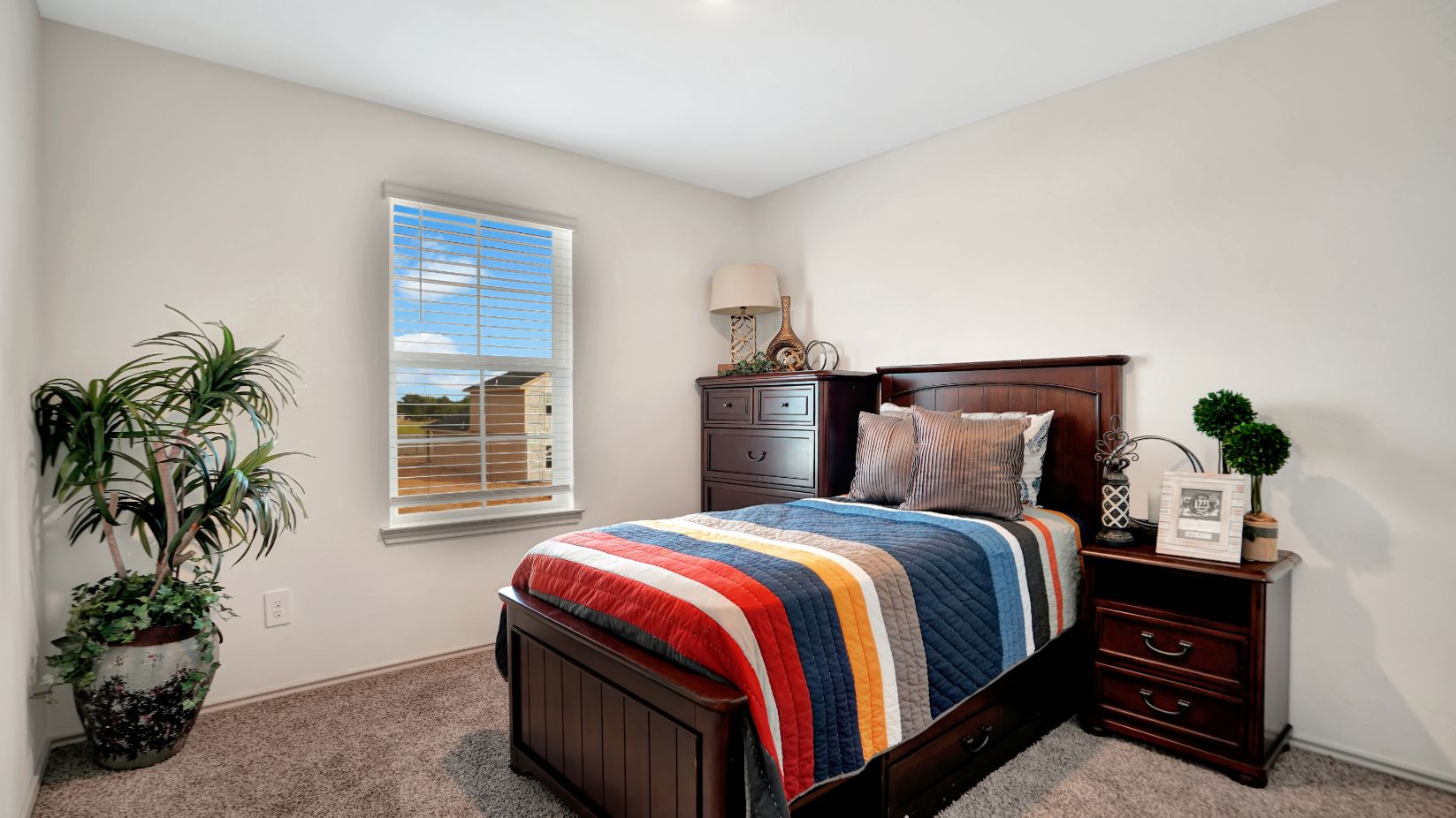*Images and 3D tour are for illustration only and options may vary from home as built.