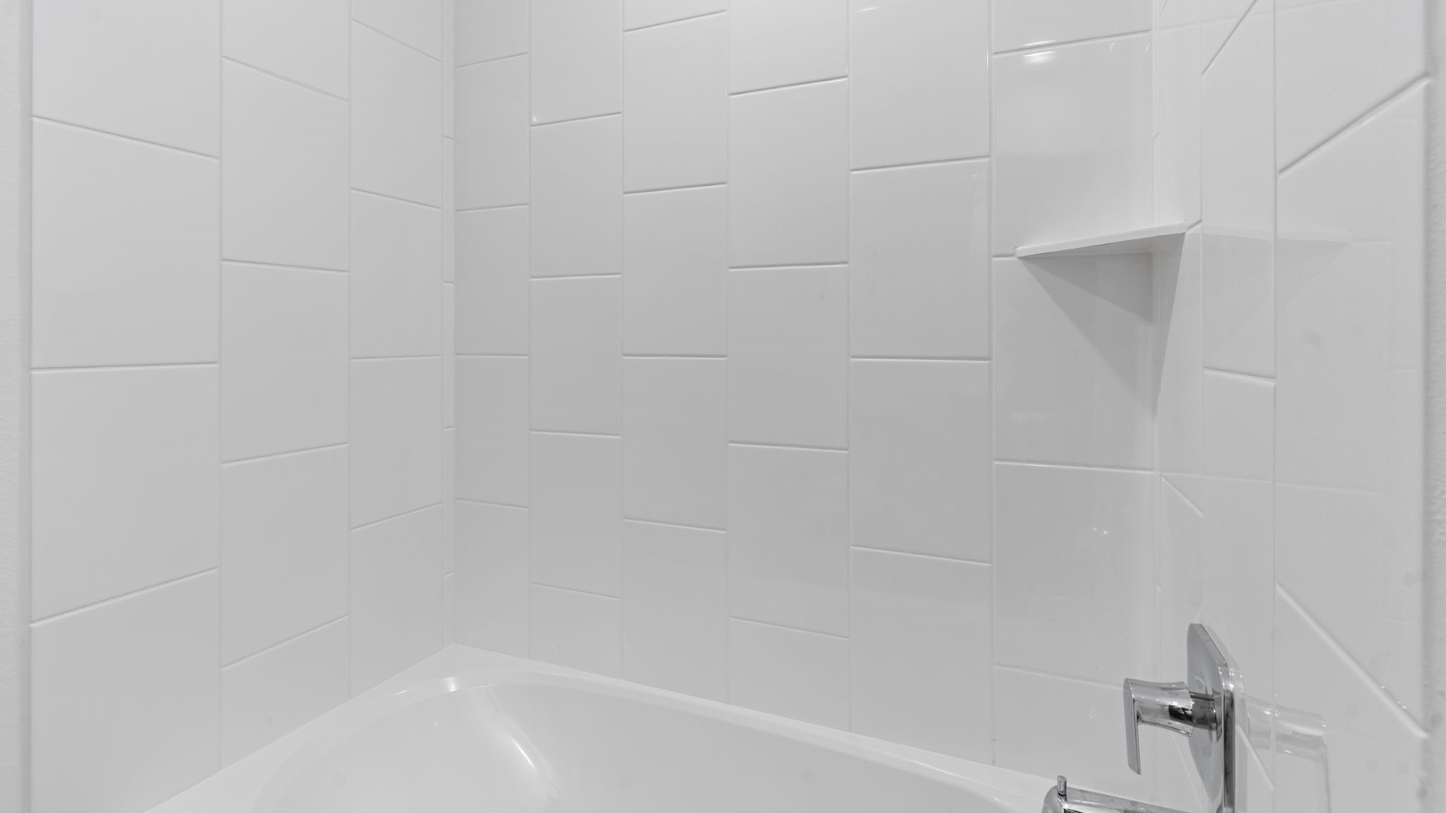 guest bathroom tub only