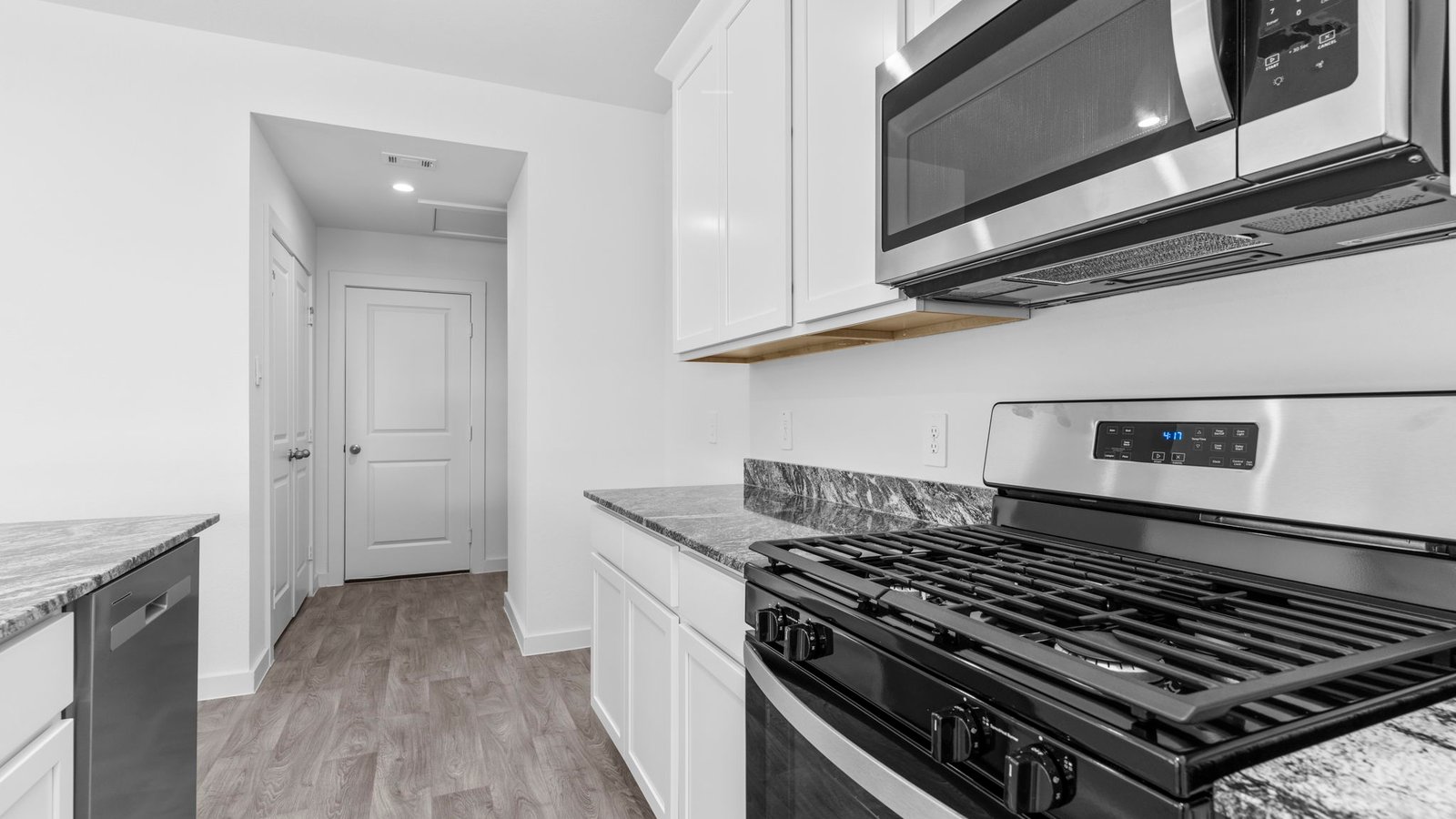 granite countertop kitchen