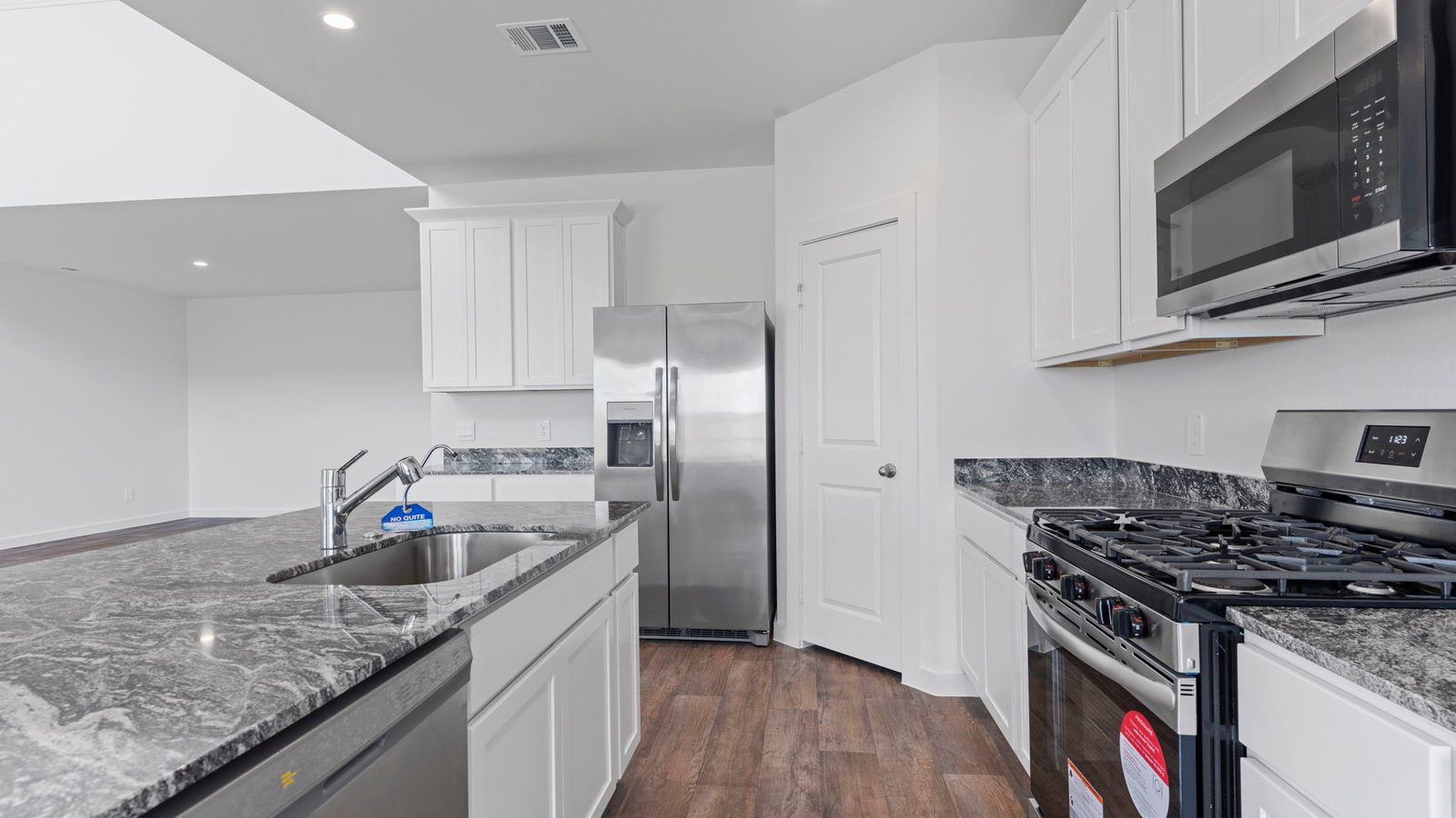 granite countertop kitchen