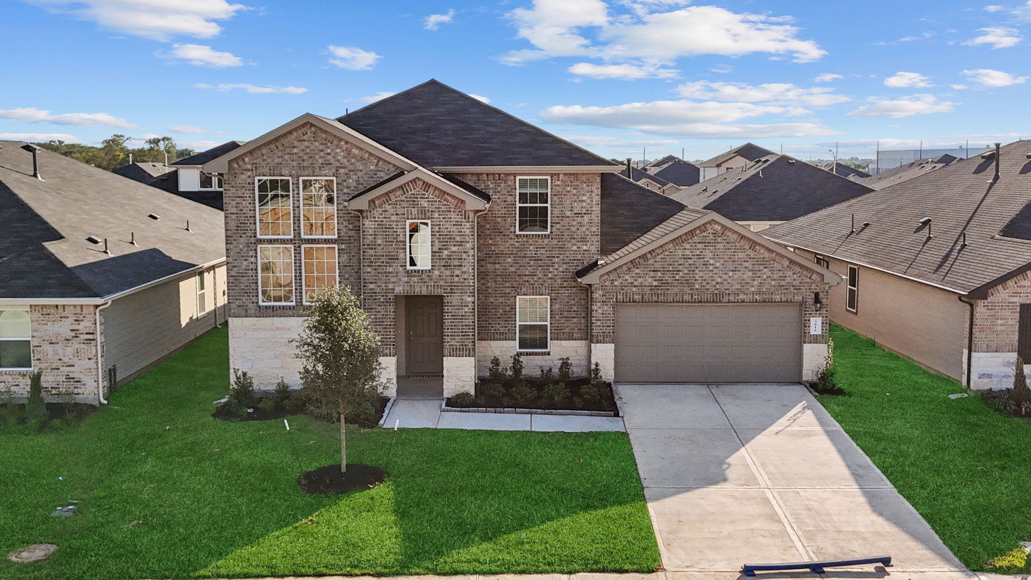 4716 Rosemary Creek Drive exterior