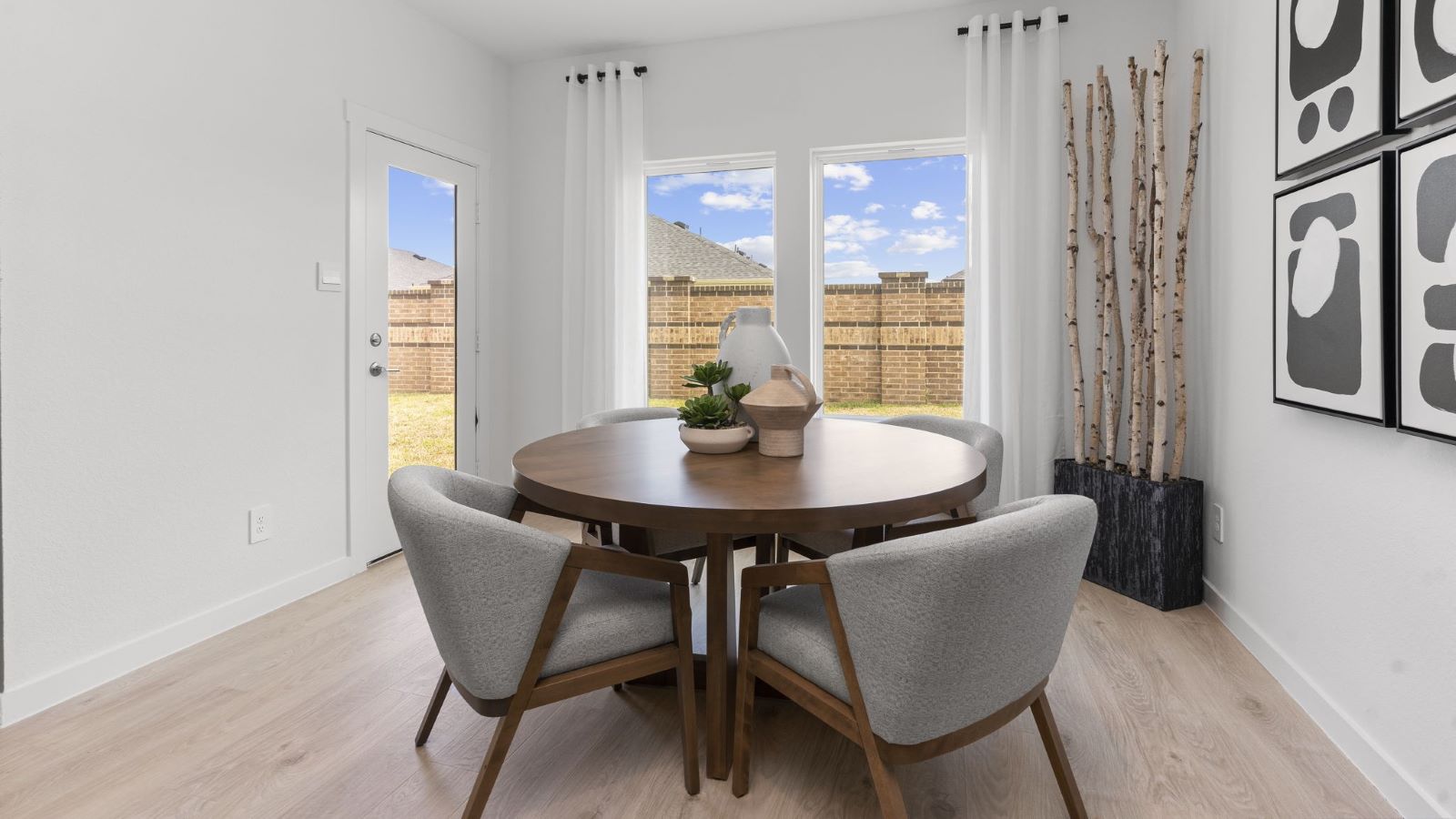 Breakfast Room