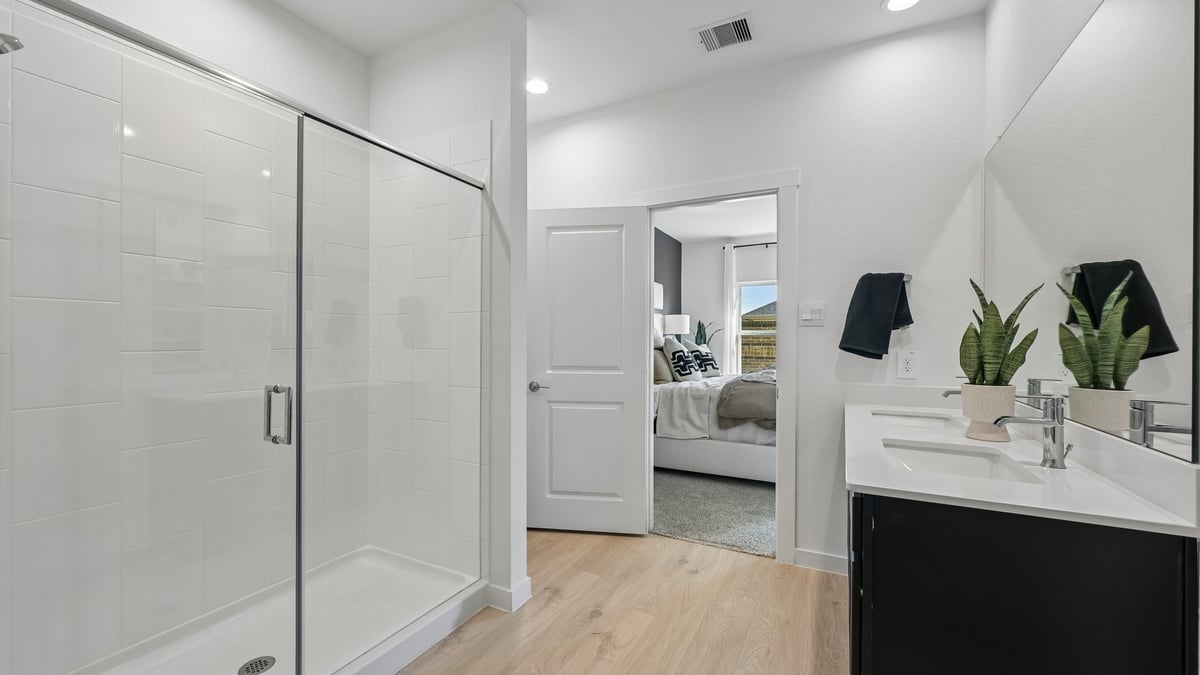 *Images and 3D tour are for illustration only and options may vary from home as built.