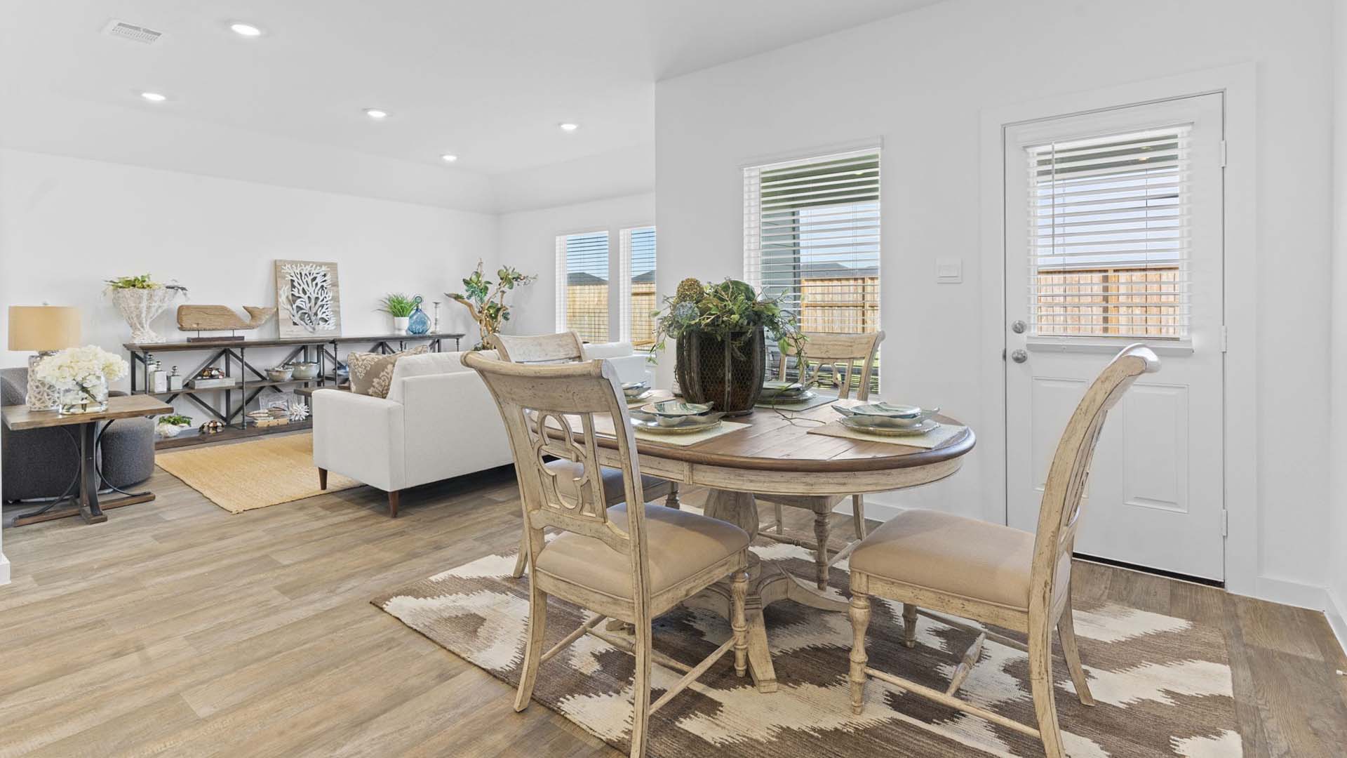 Open dining room space adjacent to kitchen