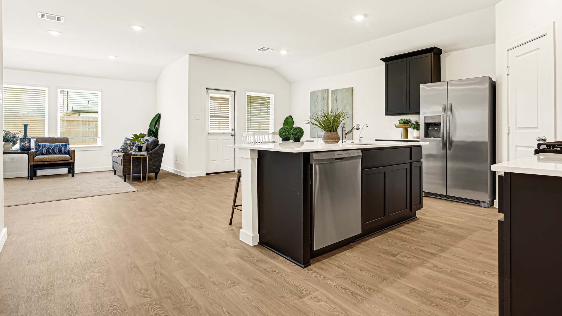 *Images and 3D tour are for illustration only and options may vary from home as built.
