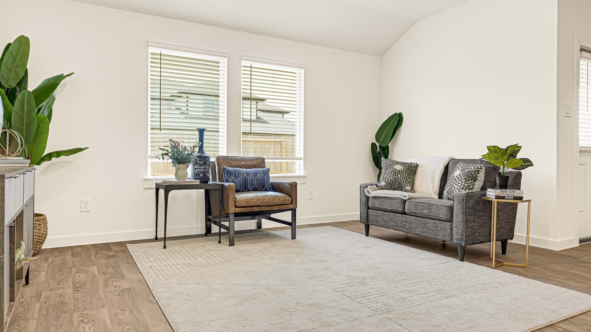 *Images and 3D tour are for illustration only and options may vary from home as built.