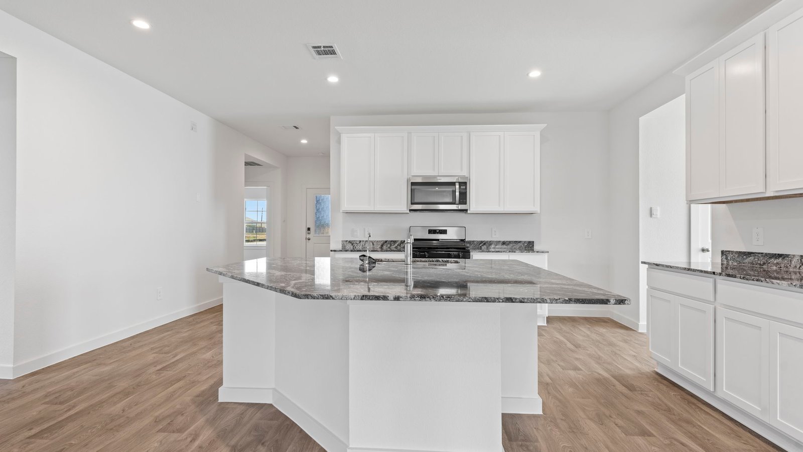 *Images and 3D tour are for illustration only and options may vary from home as built.