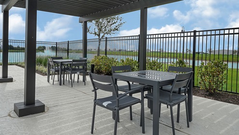 Post Oak Pointe covered patio