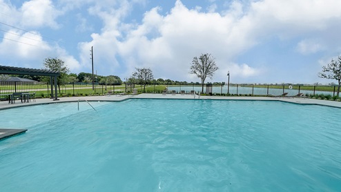 Post Oak Pointe pool