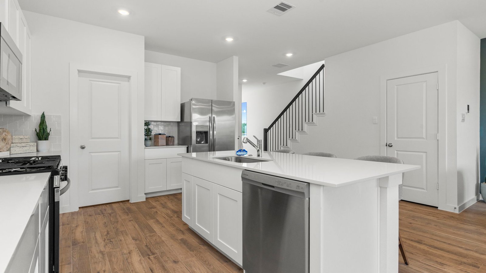 *Images and 3D tour are for illustration only and options may vary from home as built.