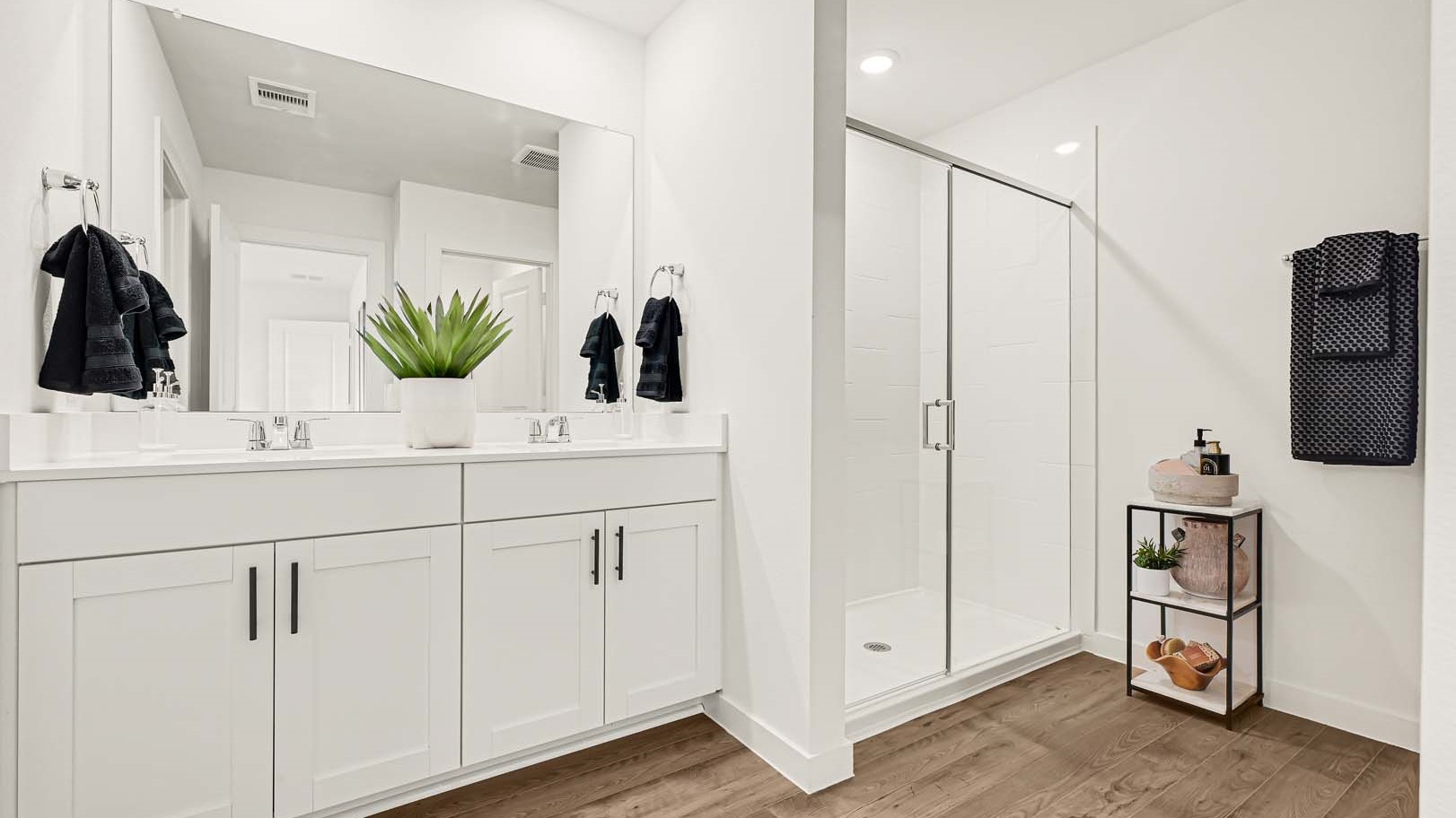 *Images and 3D tour are for illustration only and options may vary from home as built.