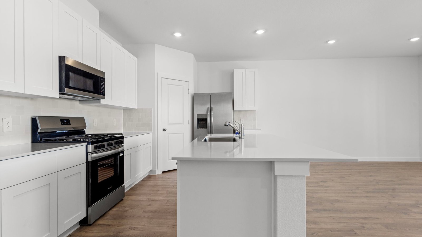*Images and 3D tour are for illustration only and options may vary from home as built.