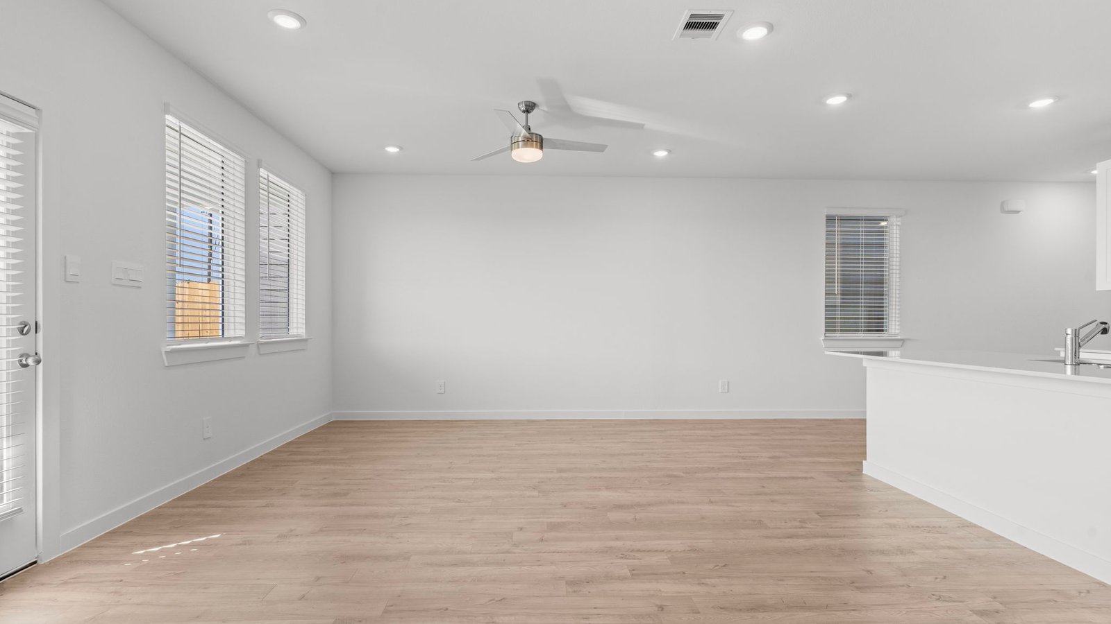 *Images and 3D tour are for illustration only and options may vary from home as built.