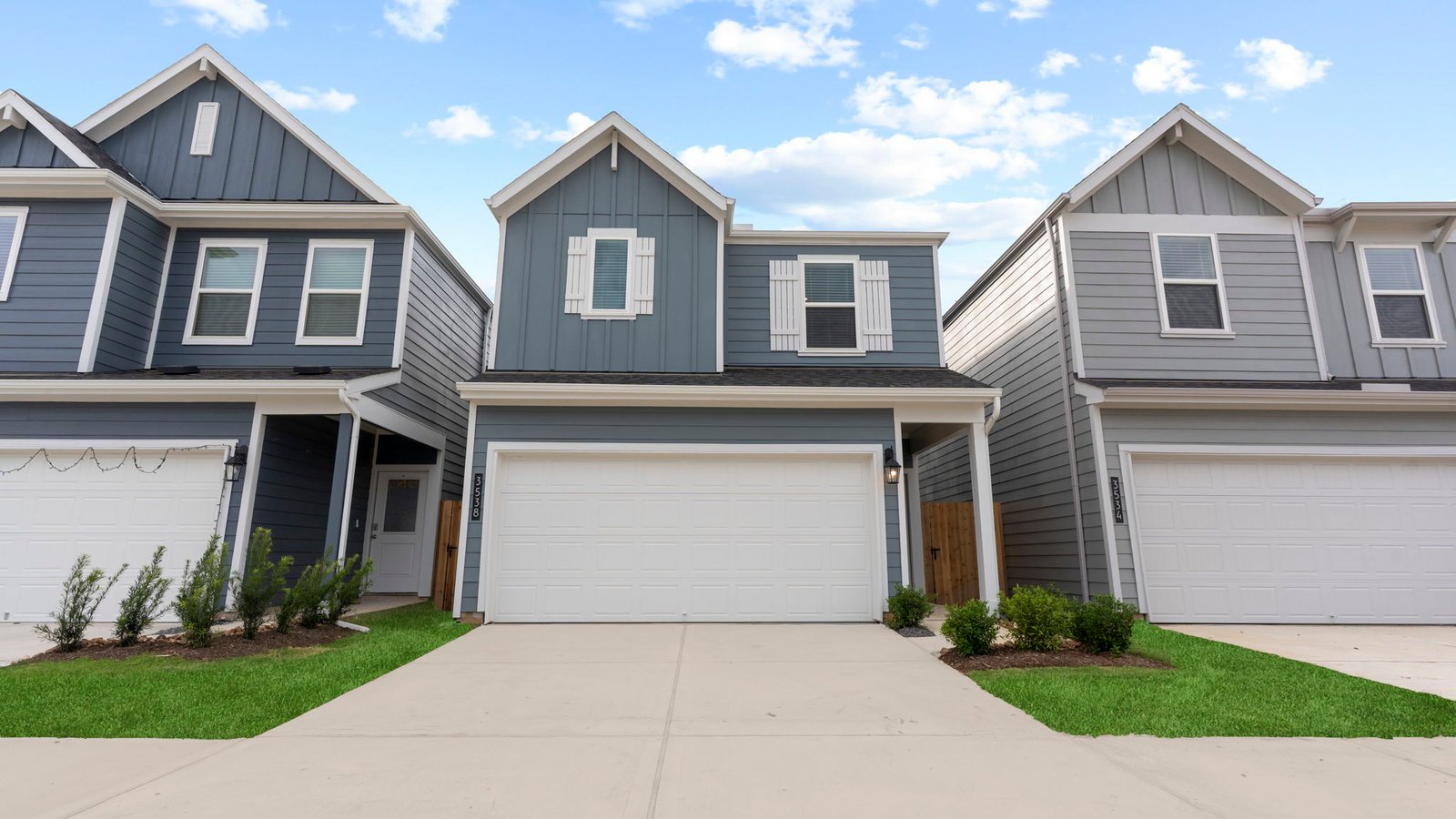 3511 Goldfinch Woods Drive exterior