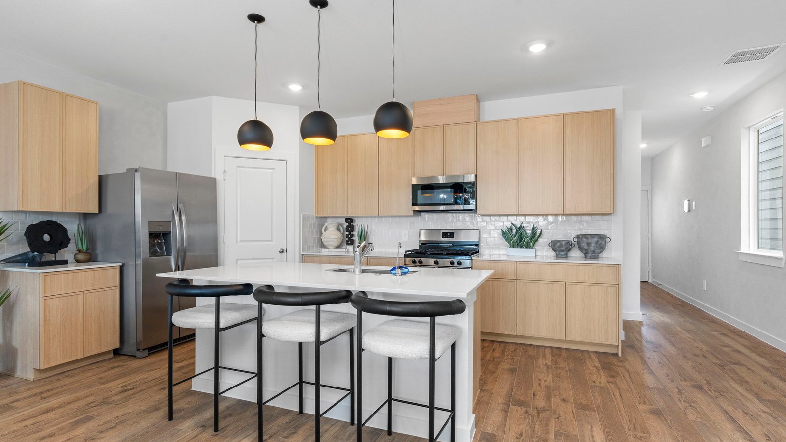 *Images and 3D tour are for illustration only and options may vary from home as built.