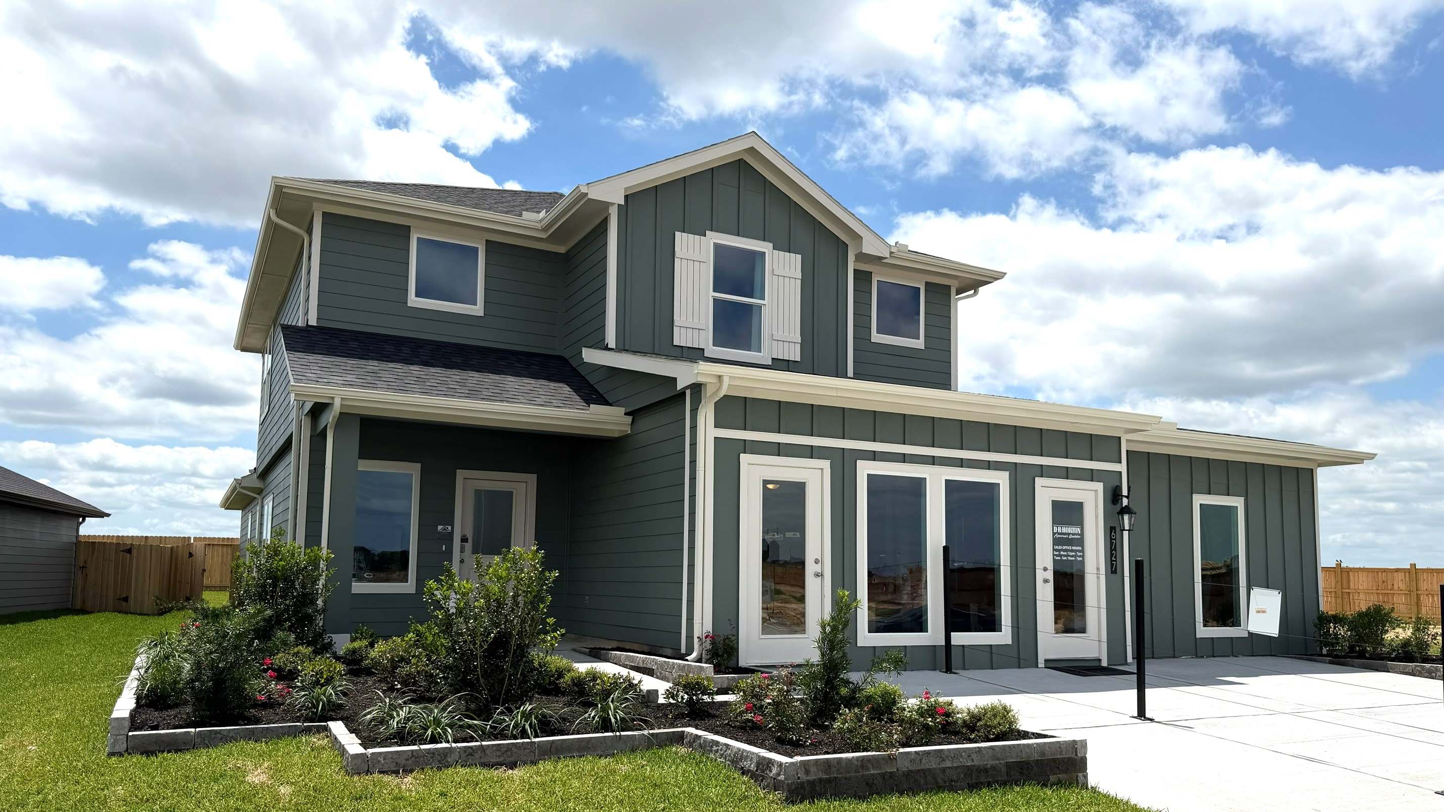 holly ridge exterior