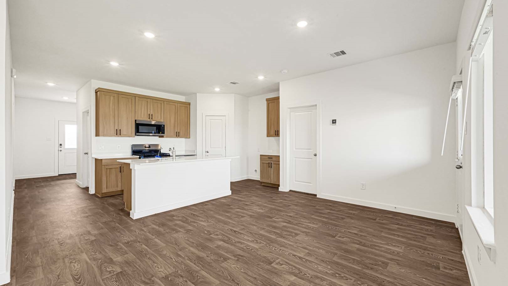 *Images and 3D tour are for illustration only and options may vary from home as built.