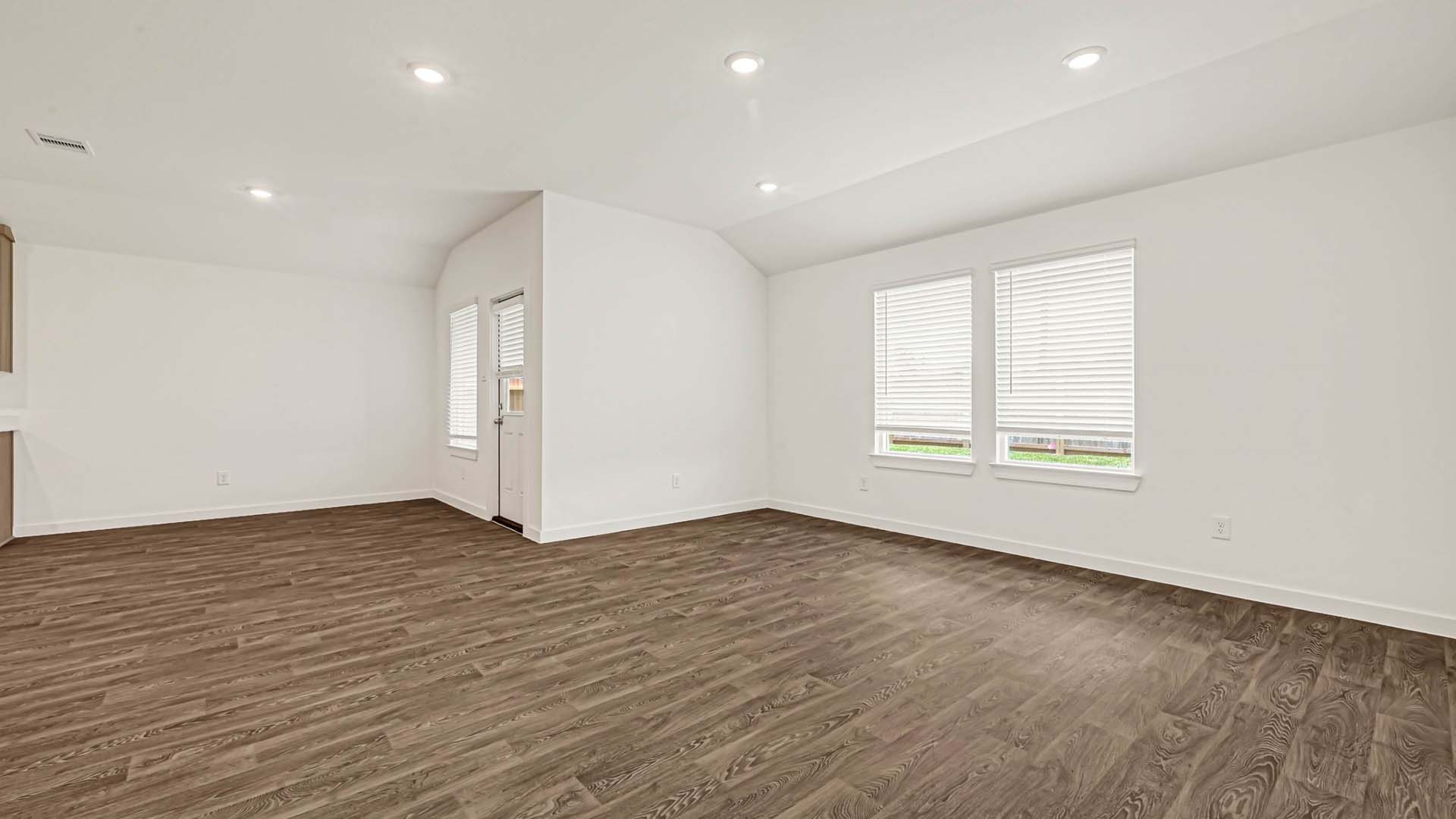 *Images and 3D tour are for illustration only and options may vary from home as built.