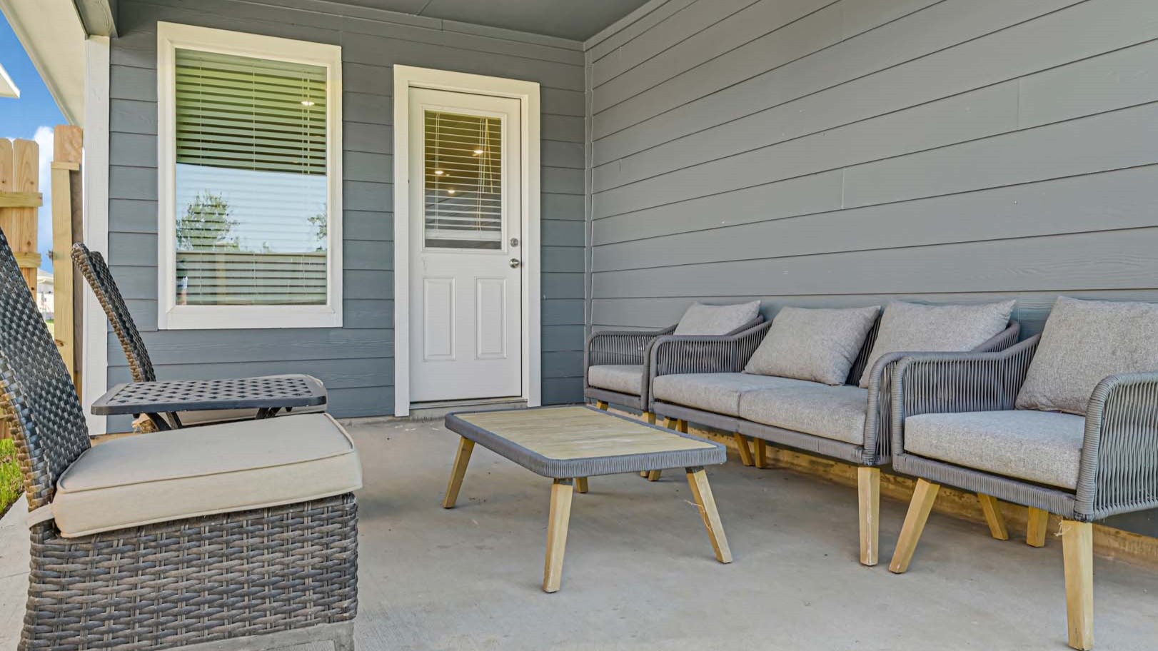 *Images and 3D tour are for illustration only and options may vary from home as built.