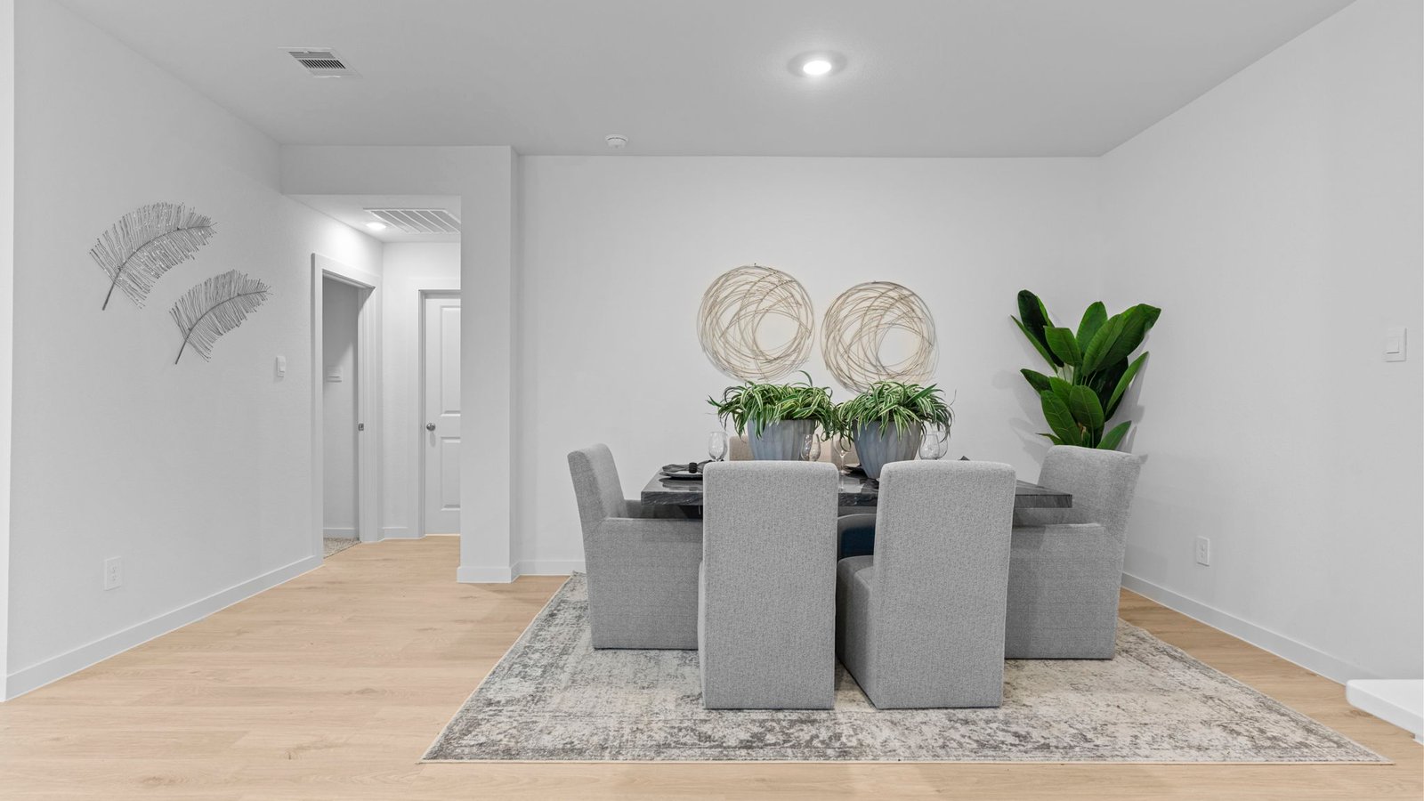 *Images and 3D tour are for illustration only and options may vary from home as built.