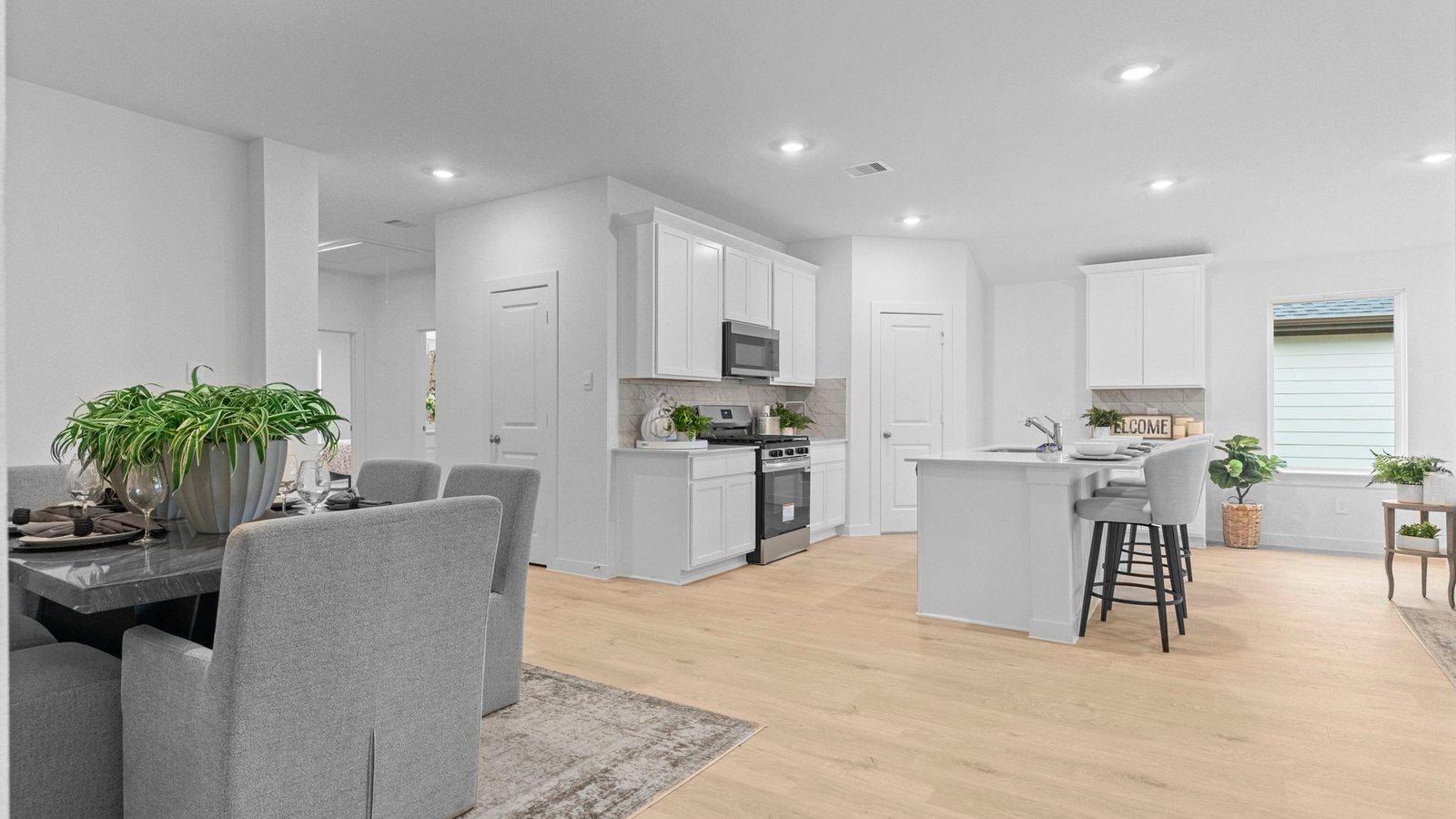 *Images and 3D tour are for illustration only and options may vary from home as built.