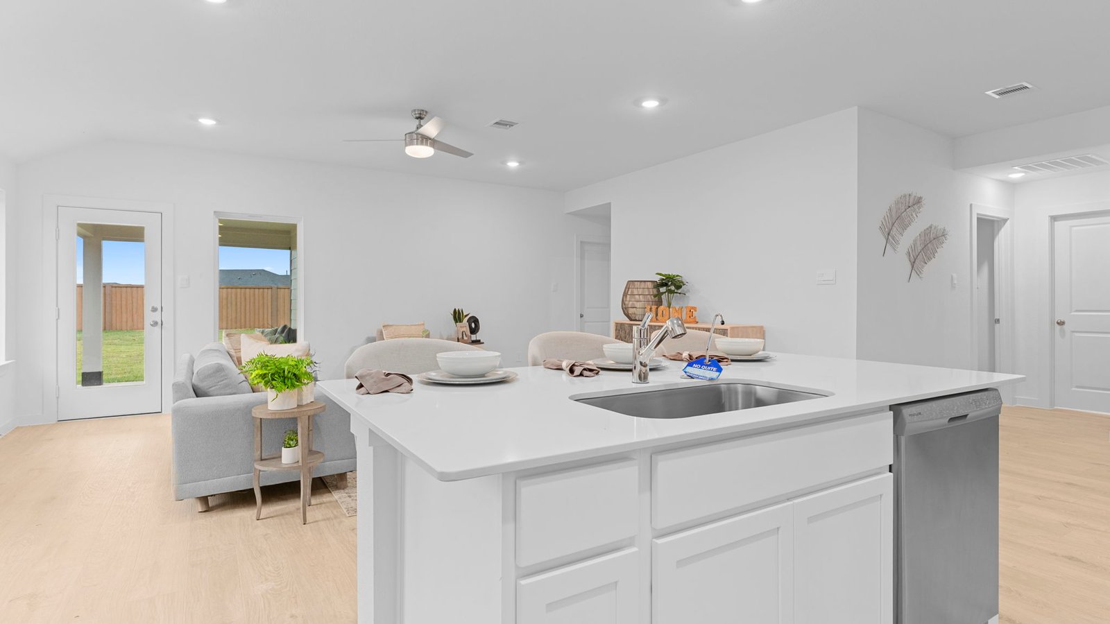 *Images and 3D tour are for illustration only and options may vary from home as built.