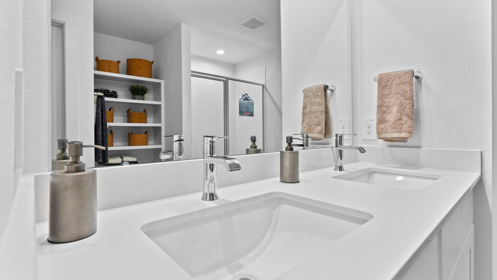 *Images and 3D tour are for illustration only and options may vary from home as built.