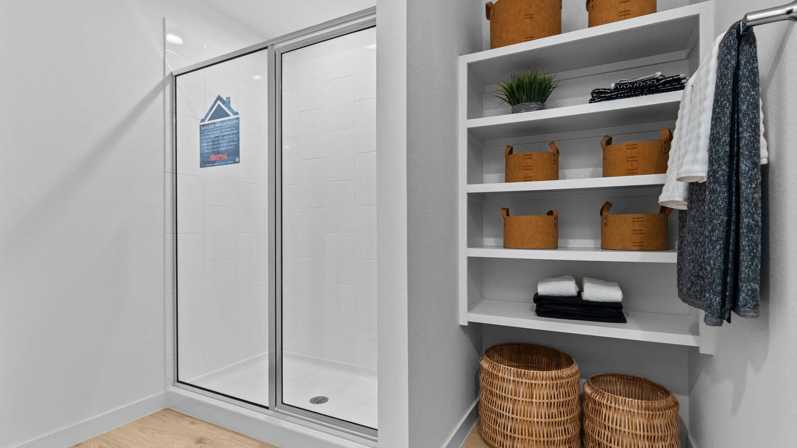 *Images and 3D tour are for illustration only and options may vary from home as built.