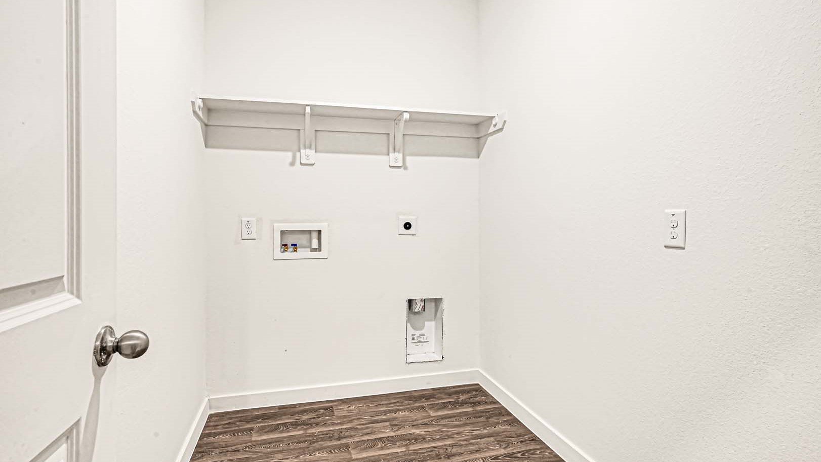 *Images and 3D tour are for illustration only and options may vary from home as built.