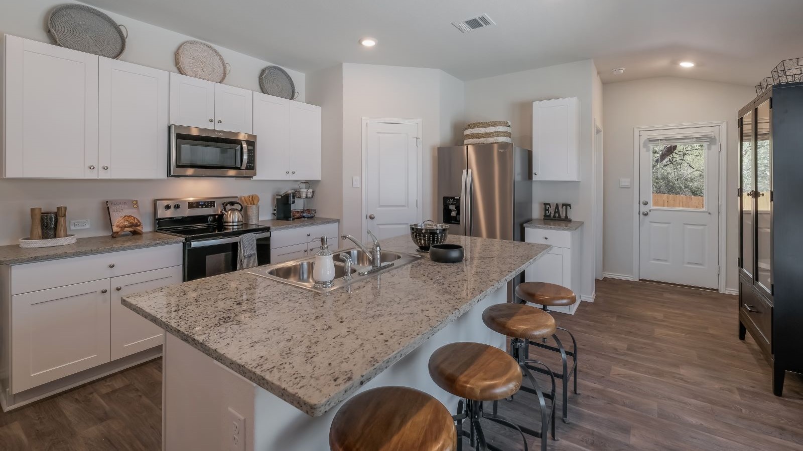 *Images and 3D tour are for illustration only and options may vary from home as built.
