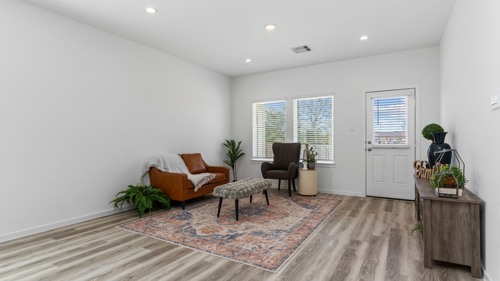 *Images and 3D tour are for illustration only and options may vary from home as built.