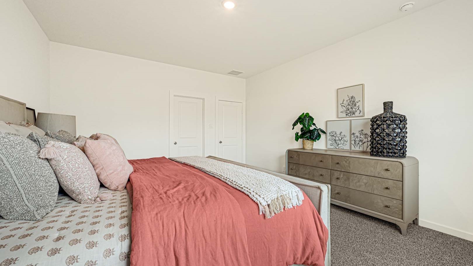 *Images and 3D tour are for illustration only and options may vary from home as built.