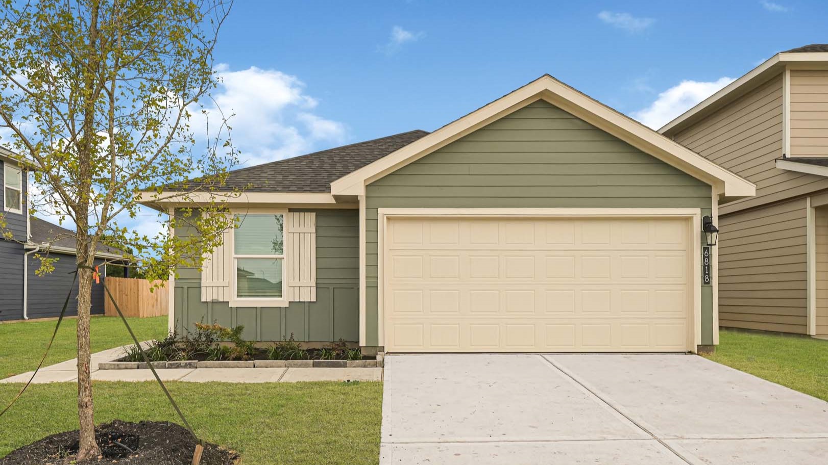 6851 Canyon Breeze Drive exterior