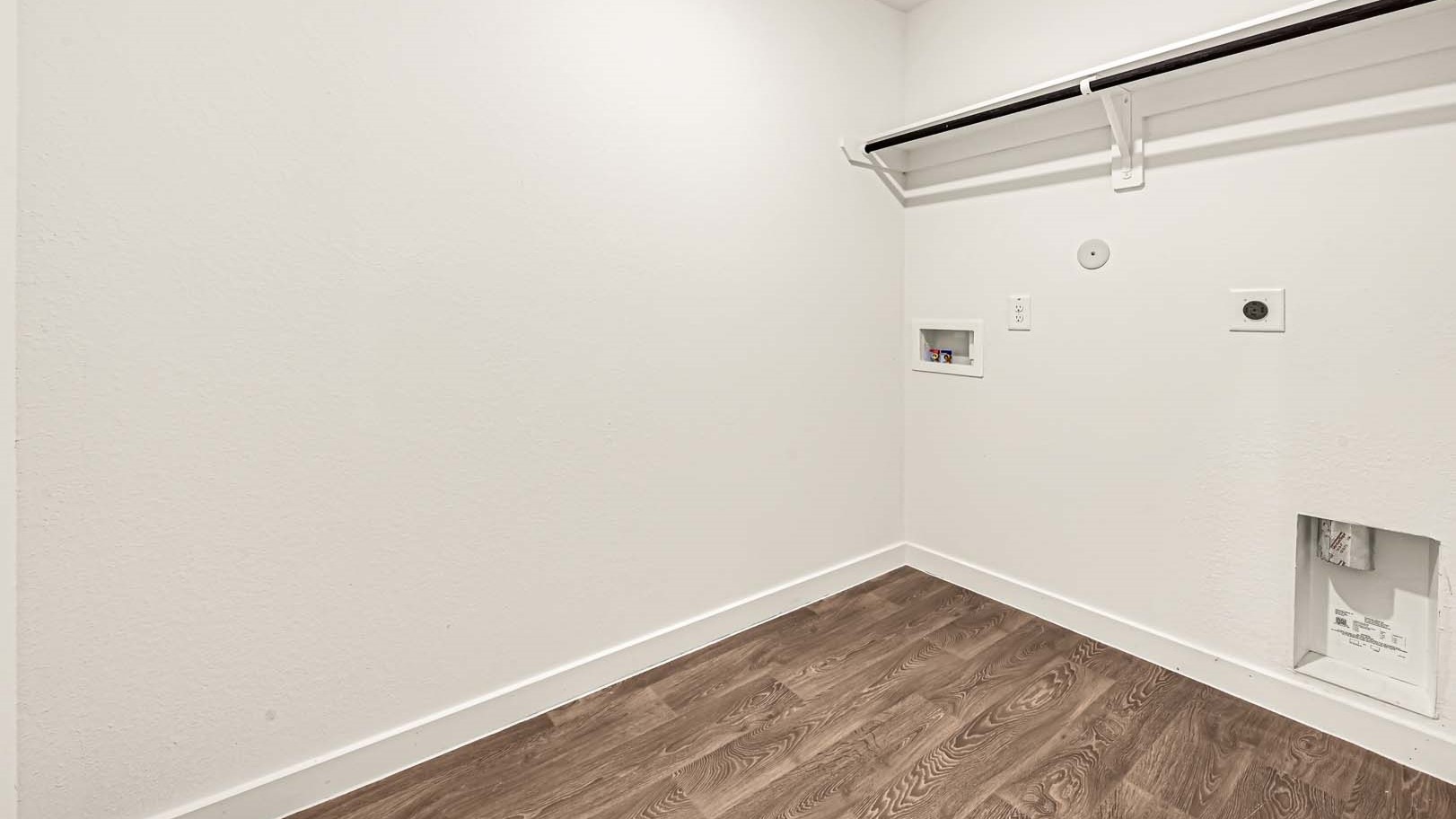 *Images and 3D tour are for illustration only and options may vary from home as built.