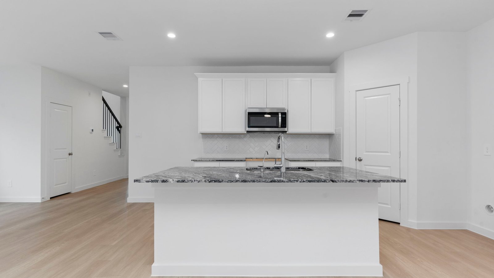 *Images and 3D tour are for illustration only and options may vary from home as built.