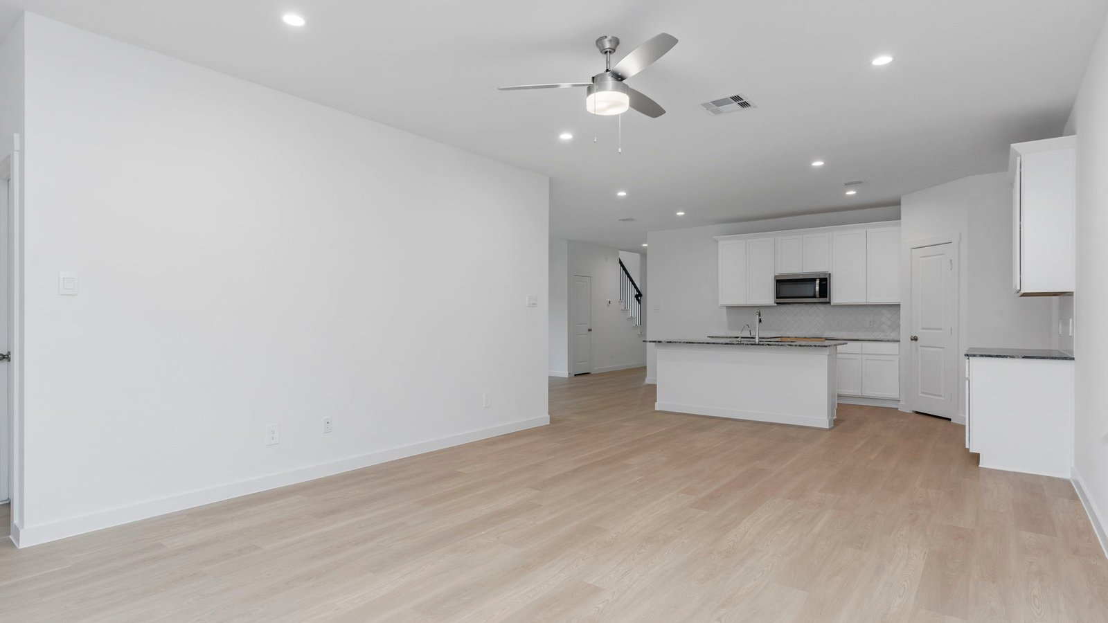 *Images and 3D tour are for illustration only and options may vary from home as built.