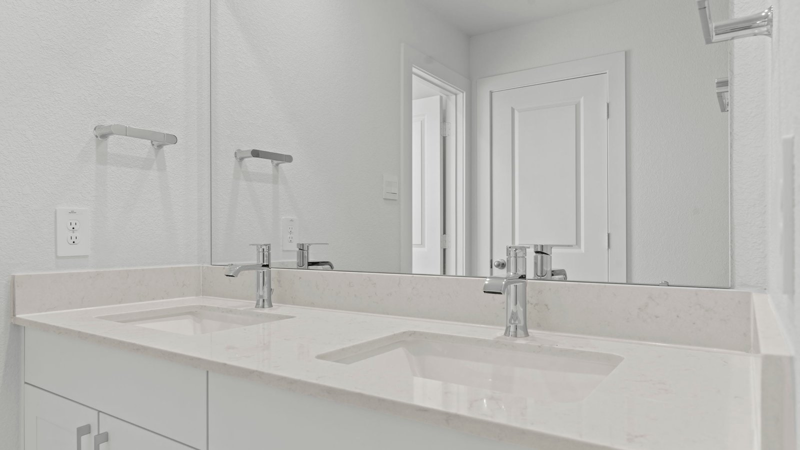 *Images and 3D tour are for illustration only and options may vary from home as built.