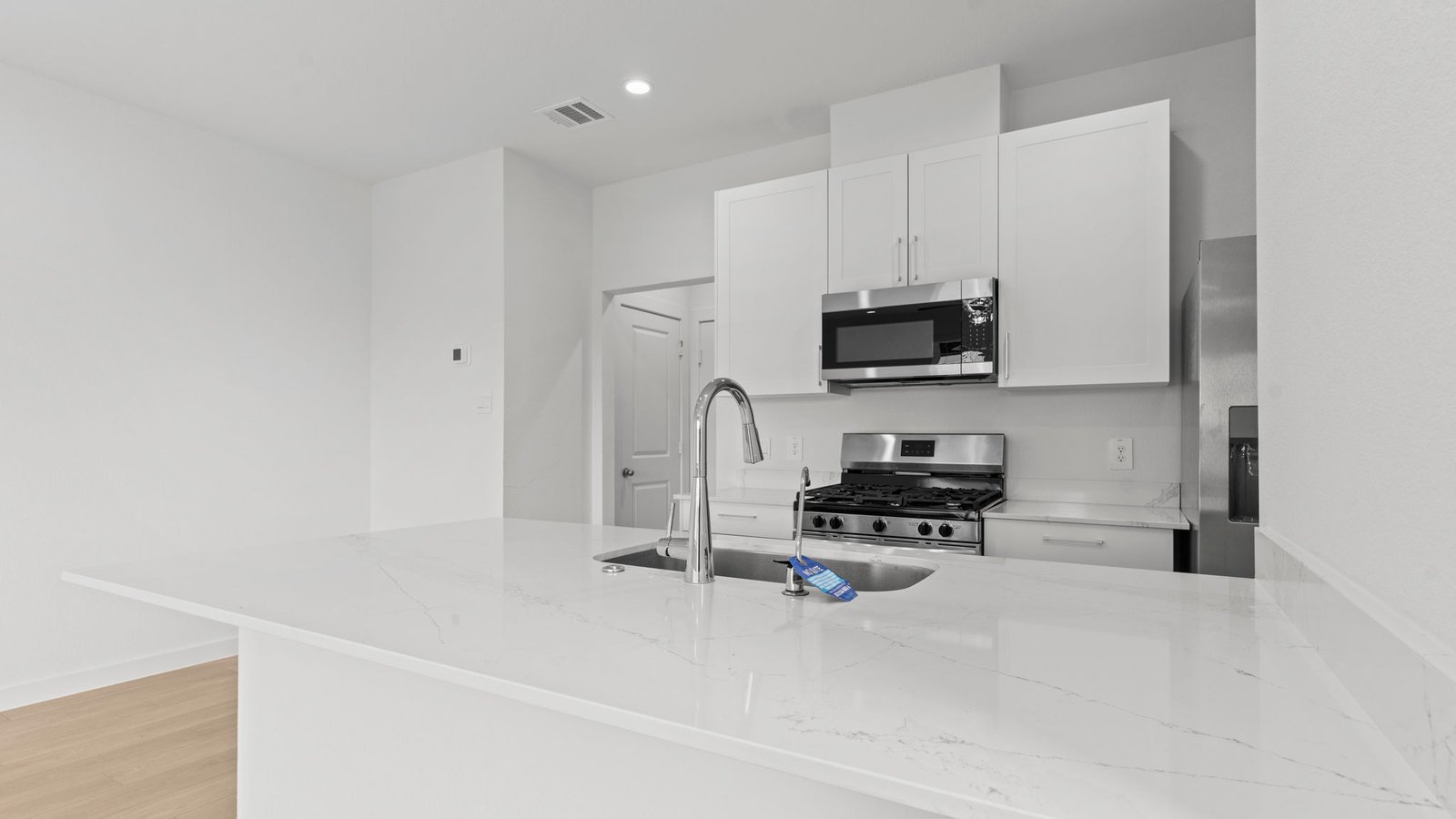 *Images and 3D tour are for illustration only and options may vary from home as built.
