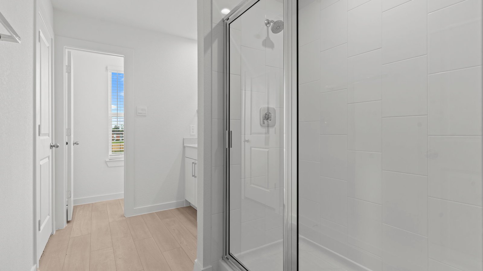 *Images and 3D tour are for illustration only and options may vary from home as built.