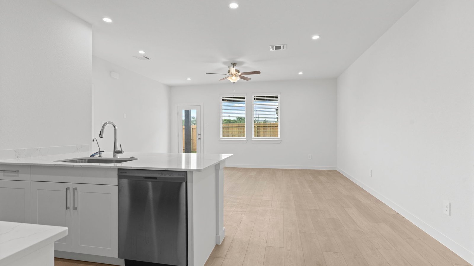 *Images and 3D tour are for illustration only and options may vary from home as built.