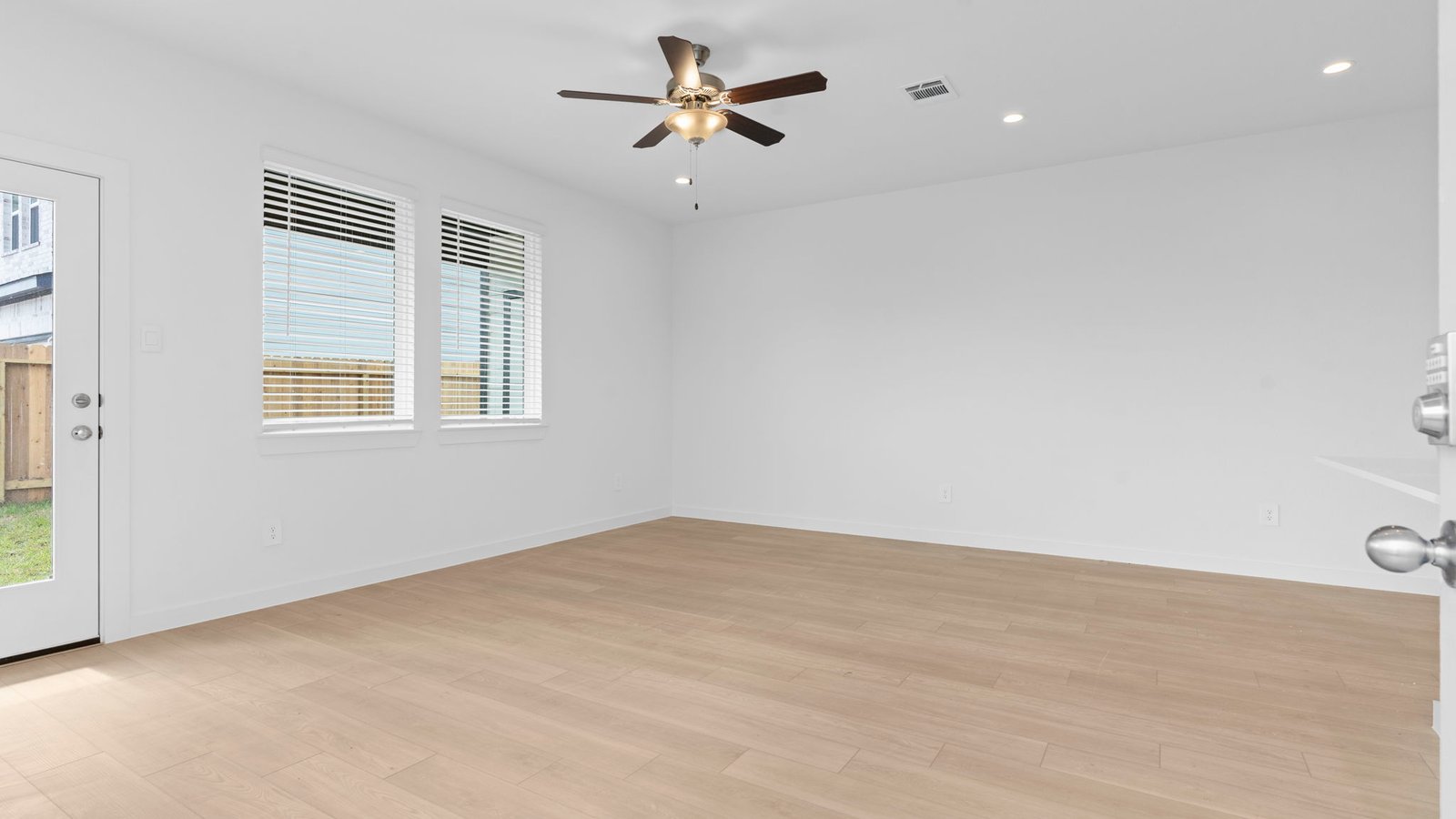 *Images and 3D tour are for illustration only and options may vary from home as built.