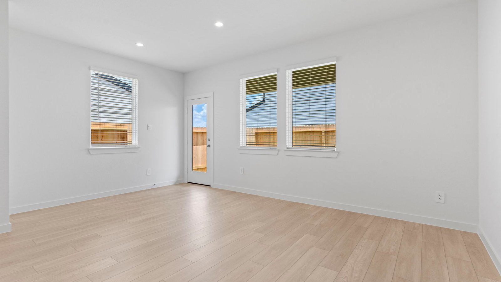 *Images and 3D tour are for illustration only and options may vary from home as built.